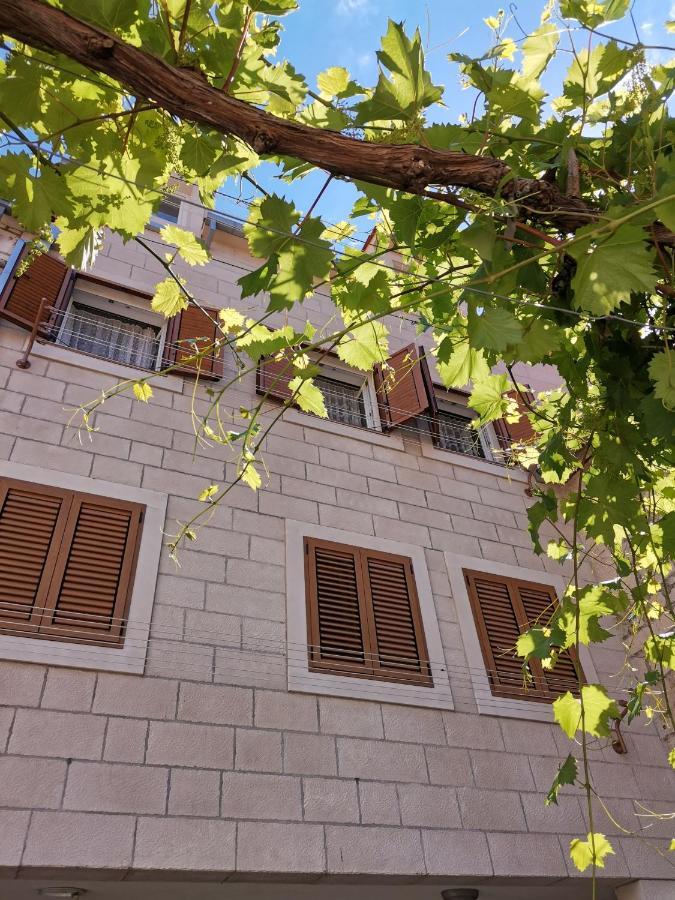 Apartman R.R. أوميس المظهر الخارجي الصورة